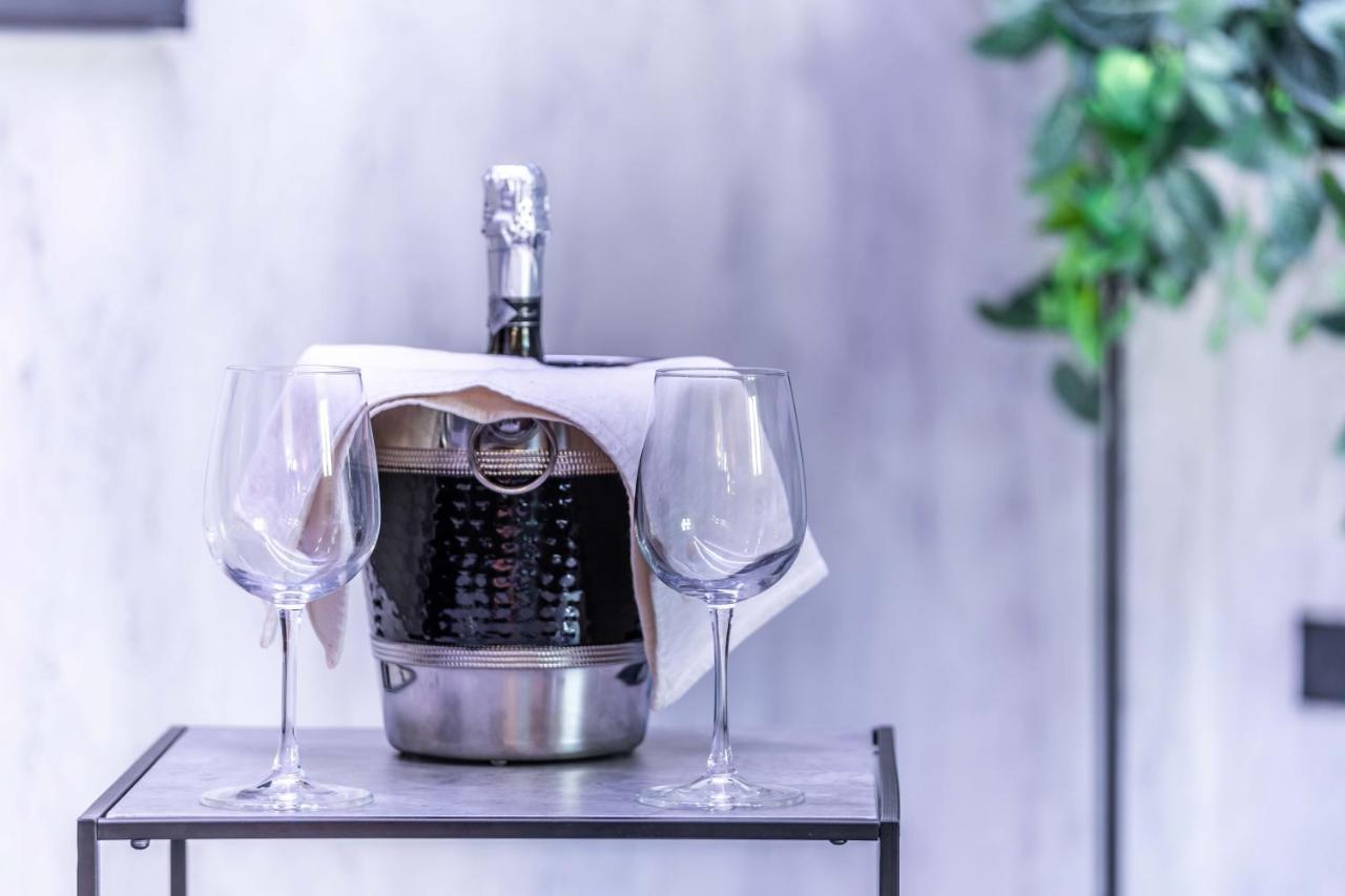 Quadrilatero Della Moda- Luxury Loft In The Heart Of The Fashion District Milano Eksteriør billede